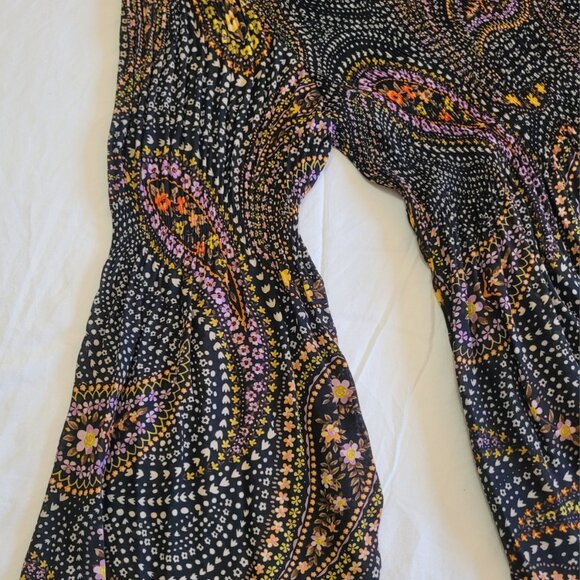 Ninety Brown Paisley Pleated Blouse with Bell Sleeve Size M - Boho Flowy - Picture 5 of 10